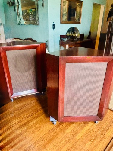 Altec Lansing 606 Corner Speakers from 1950’s / 604 C Coaxle -Mahogany Cabinets