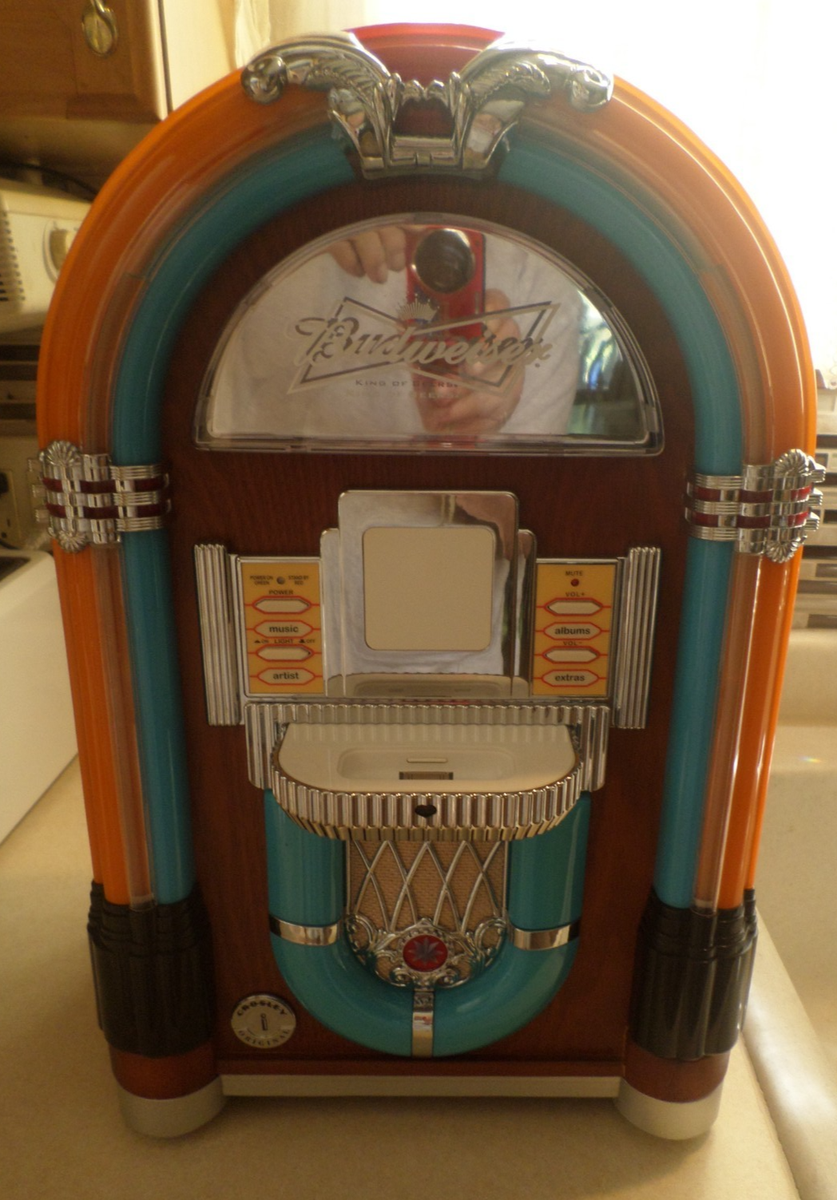 Crosley iJuke budweiser Apple iPod Music Player Lights Speaker
