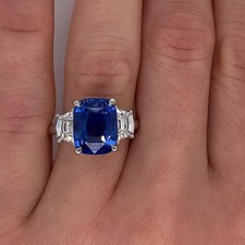 14k White Gold Cushion Natural Blue Tanzanite...