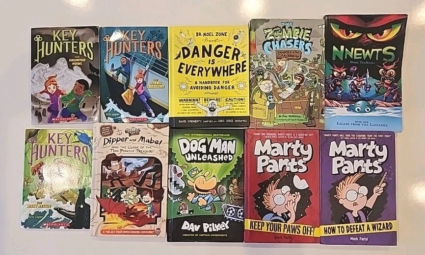 Kids Graphic Books Random Mix Children Teens Illustrated.  10 Book Lot - Image 2 of 4