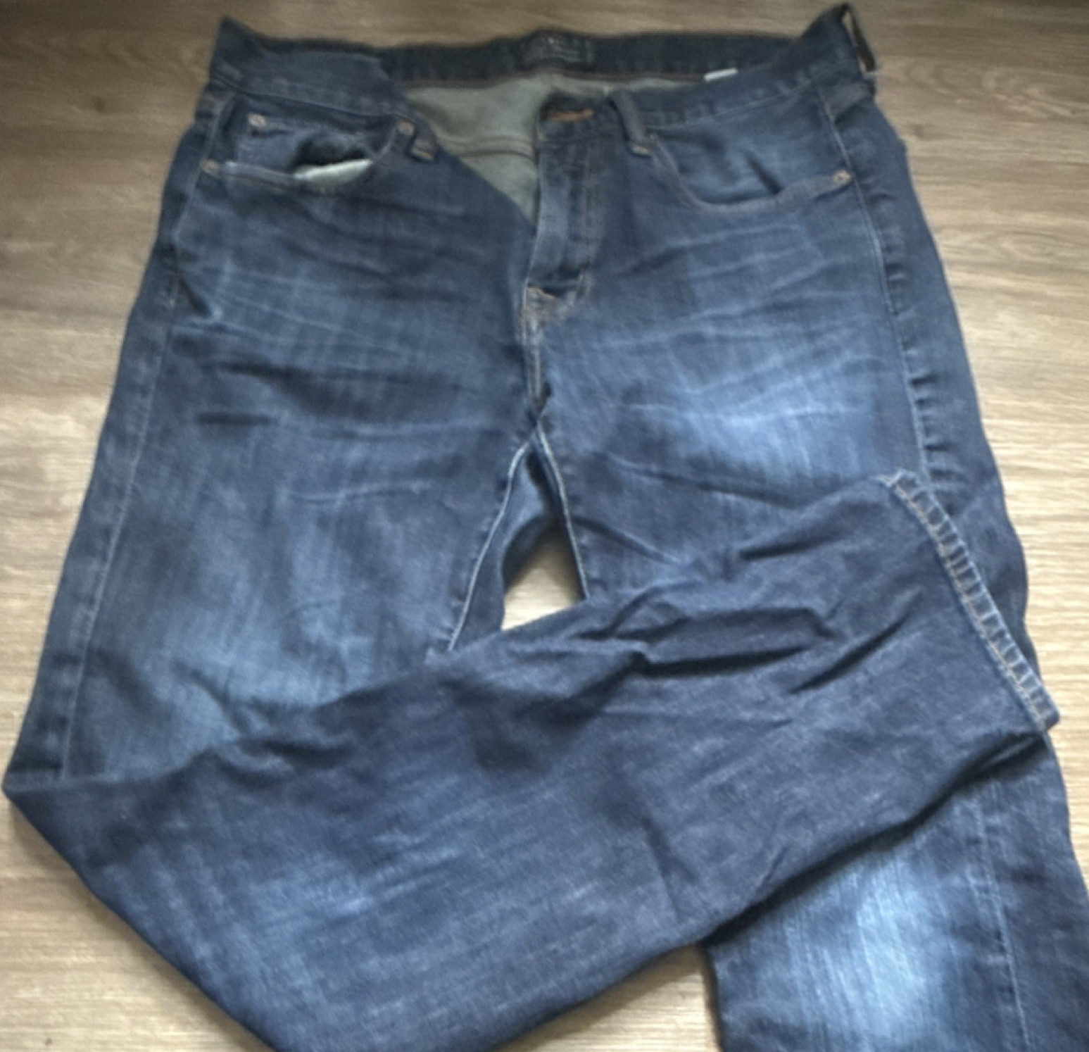 5-pocket Zip Button Logo Accents