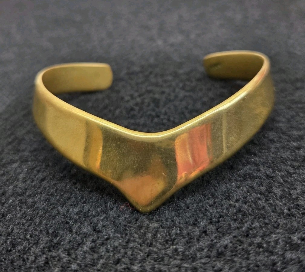 Vintage V-Shape Solid Brass Open Cuff Bracelet Me… - image 5