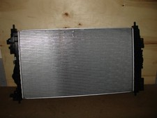 39074664 Engine Cooling Radiator For 2011-2018 Vauxhall Zafira