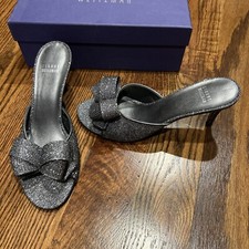 STUART WEITZMAN METALLIC BOW SLIDES SIZE 8