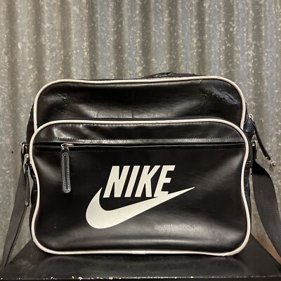 Vintage Nike Bag Black Leather retro Cross Body Collectors Vintage Nike Bag Black Leather retro Cross Body Collectors