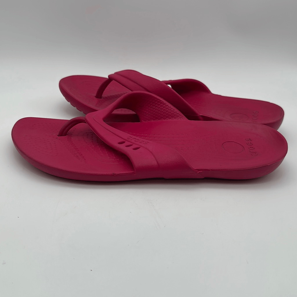 Crocs Pink Girl Flip Flops Fully Pink Size W7 Great c… Gem