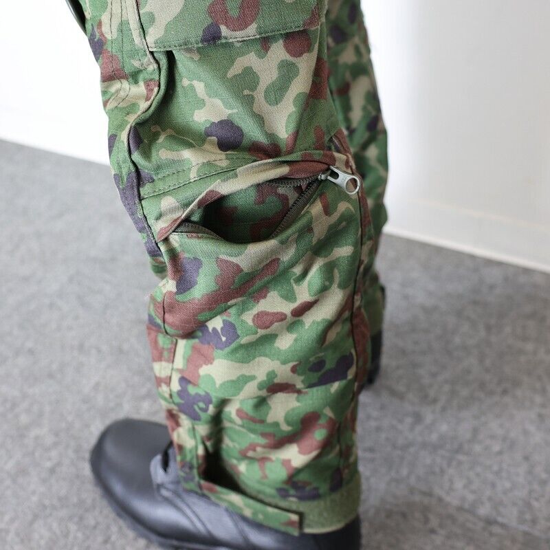 JGSDF G4 Camouflage Combat Shirt, Pants & belt M size VC JGSDF G4 Camouflage Combat Shirt, Pants & belt M size VC