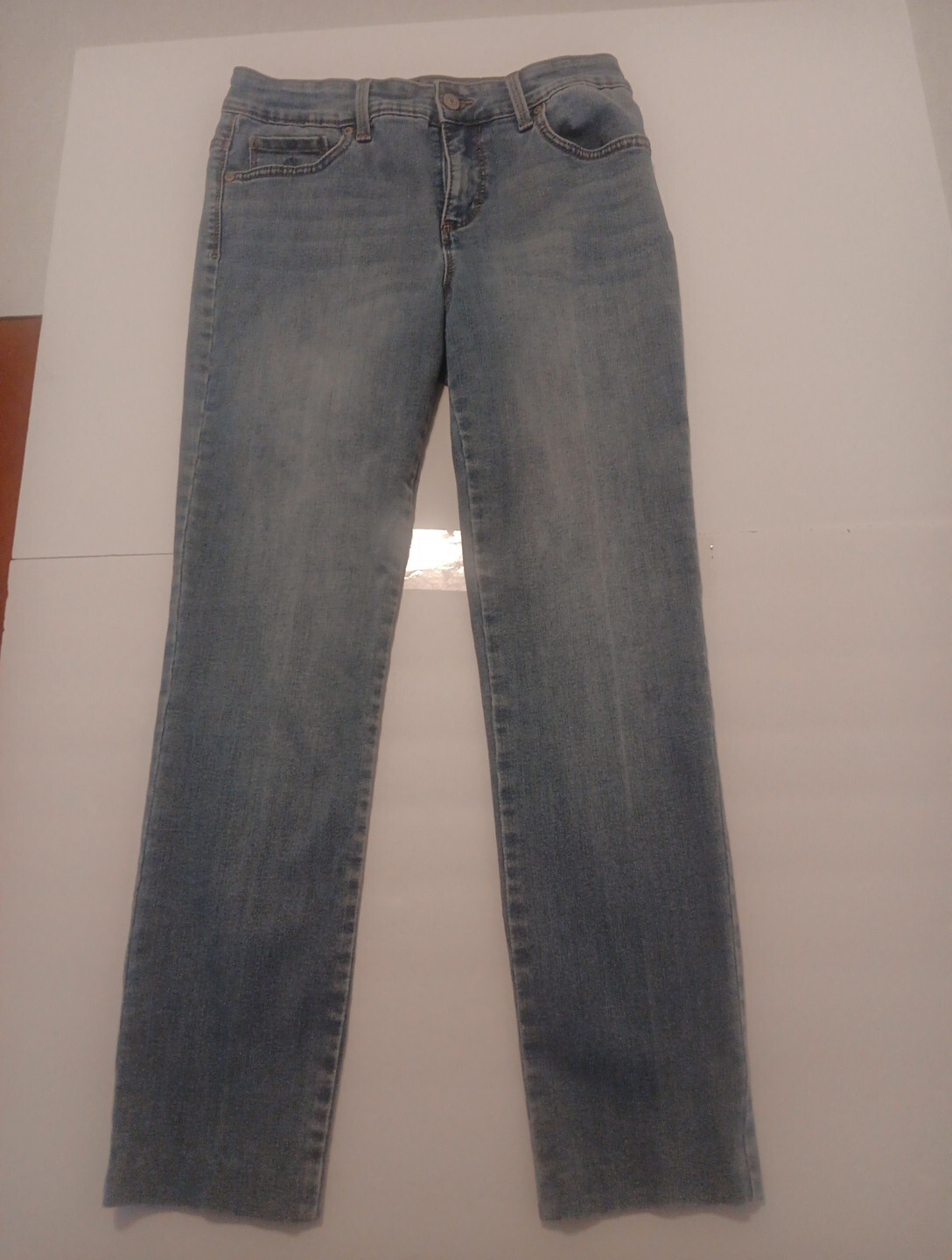 Womens 4 Short Blue Amanda Slim Denim Straight Leg