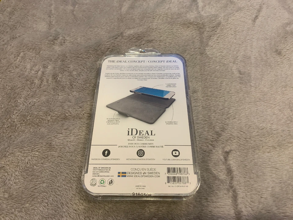 Funda iDeal Of Sweden (Carrara Gold) para iPhone 6/6s/7/8 y tallas grandes disponibles Foto 3 de 4