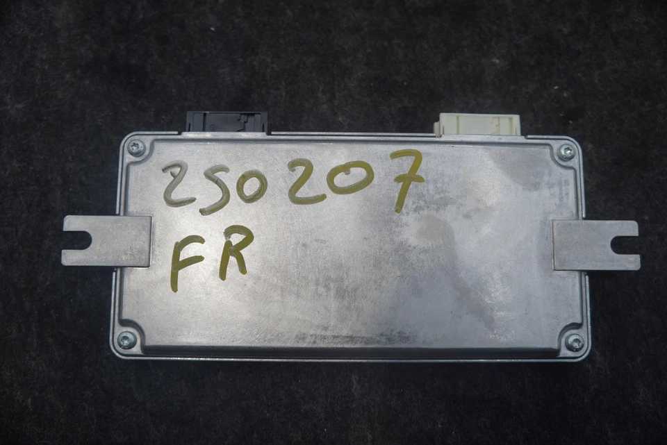 Módulo de control de cámara de visión envolvente ICAM2 66535A7C9B0 BMW M8 M850i F92 G15 2022 Foto 2 de 4