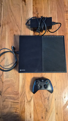 Microsoft Xbox One 500GB Spielkonsole - Schwarz 1540 *gebraucht*