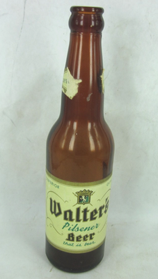 #ad Walter#x27;s Pilsener Beer Walter Brewing Eau Claire WI 12 oz Bottle 1950s $14.00