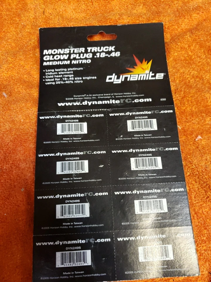 Dynamite Plugs -  one single Dynamite Monster Truck .18-.46 Plug - one New Plug! - Image 4 of 4