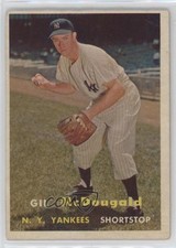 1957 Topps Gil McDougald #200 2v5