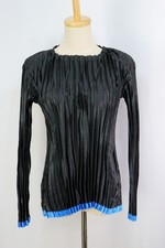 Authentic ISSEY MIYAKE Black Pleats Long Sleeve Top 106 9324