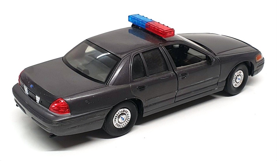 ミニカー Ford CROWN VICTORIA POLICE CAR Classic Metal Works 1/24 Scale 2624D - Ford Crown Victoria Police