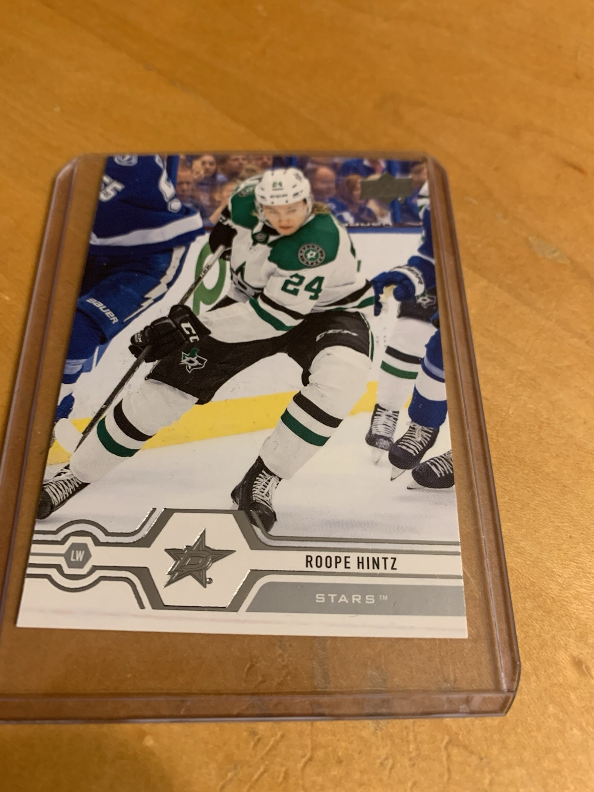 2019-20 Upper Deck Series 1 Hockey #146 Roope Hintz Base Card