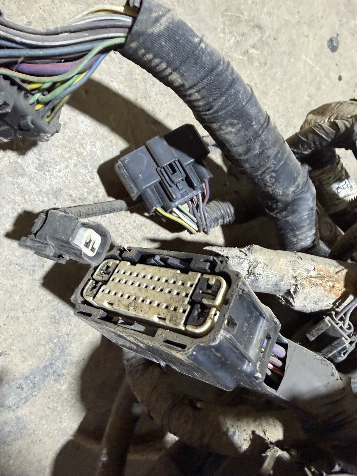 2011 Ford F250 F350 6.7L Diesel Crew Cab Short Bed Frame Wiring Harness thumbnail 17