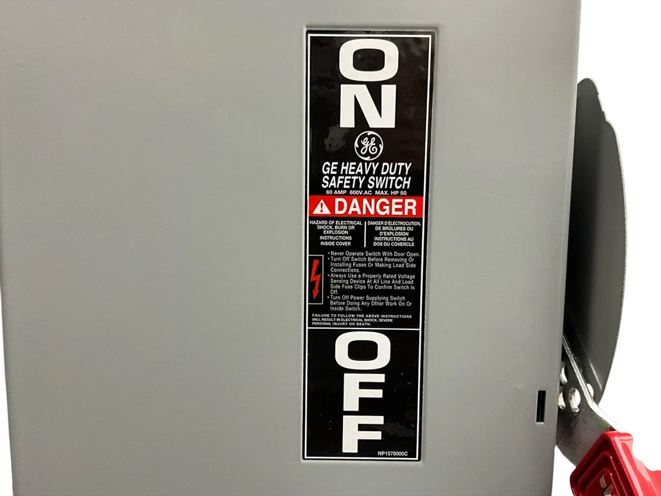 Interruptor de desconexión de seguridad fusible GE TH3362 600VAC NEMA3R 3 POLOS Foto 2 de 4