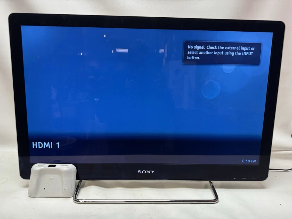 Sony NSX32GT1 32" 1080p HD LED LCD Internet TV - Image 2 of 4