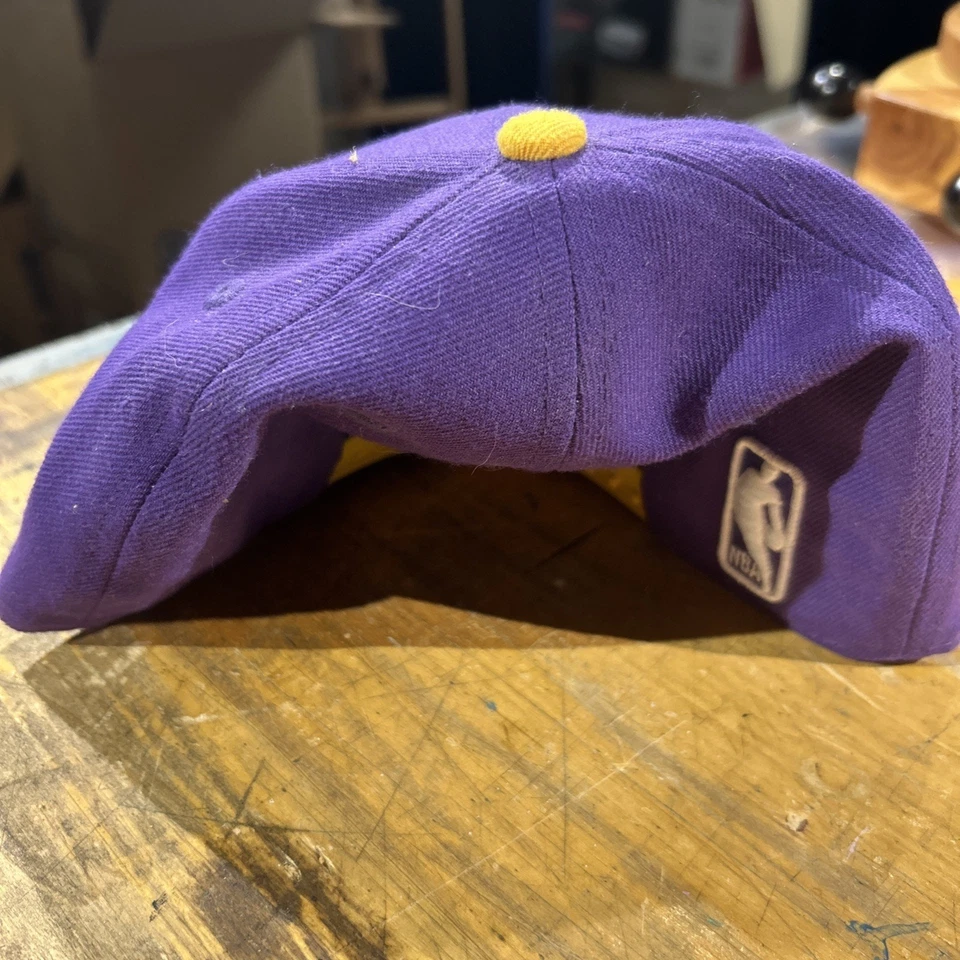Boné/chapéu Lakers New Era Los Angeles tamanho único SnapBack roxo NBA - Imagem 3 de 4