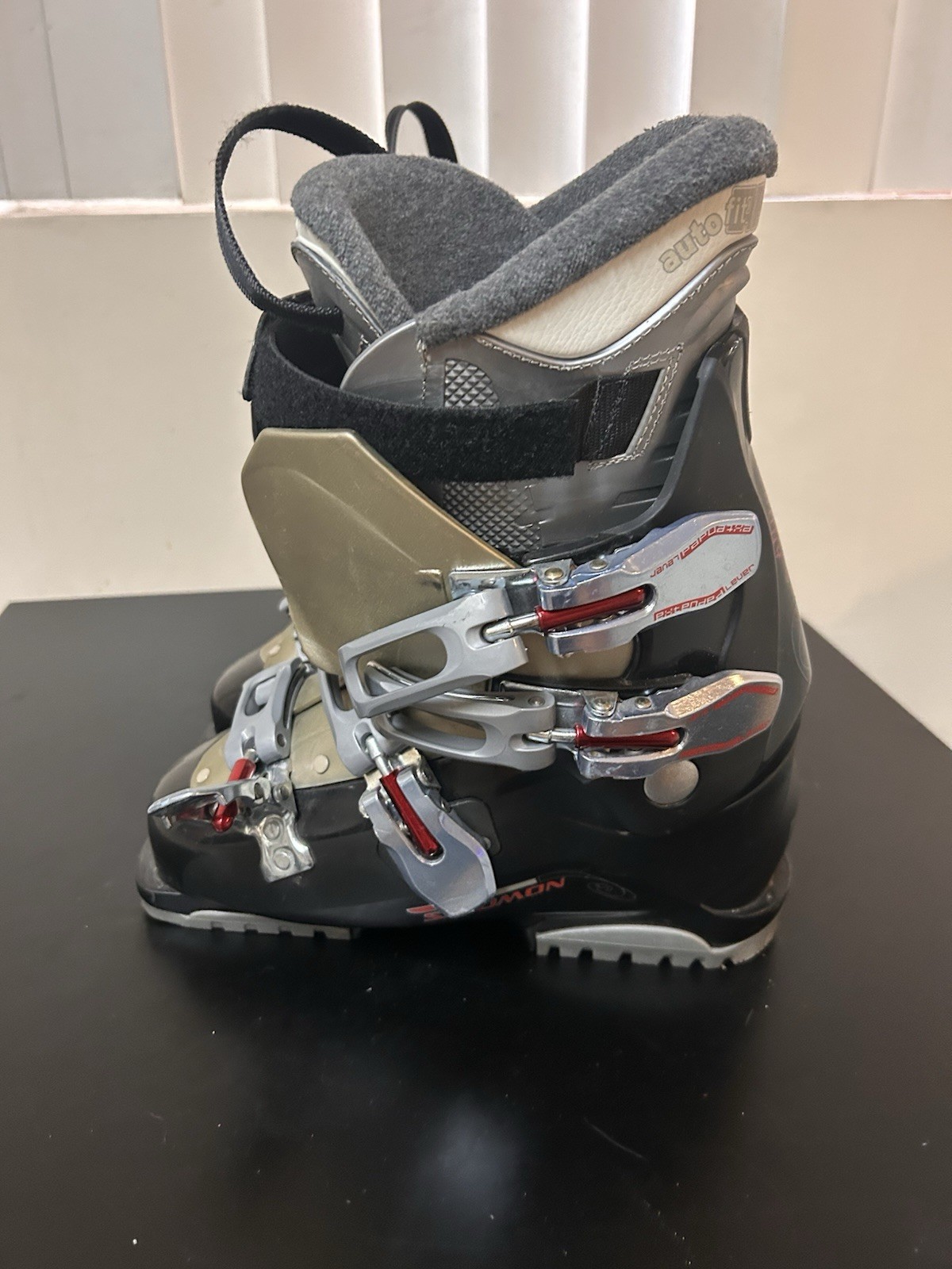 Scarponi da sci Salomon Irony 5 da donna taglia 24 5 US 7 nero grigio argento