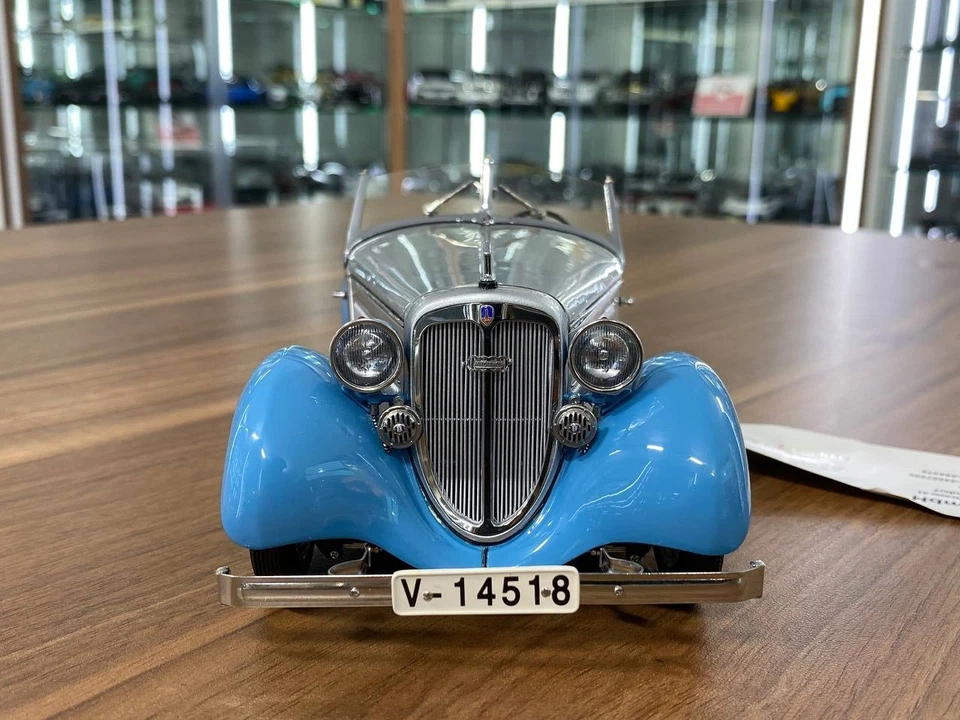 CMC Audi Front 225 Roadster 1935 Model [1/18 Diecast] - Image 2 of 4