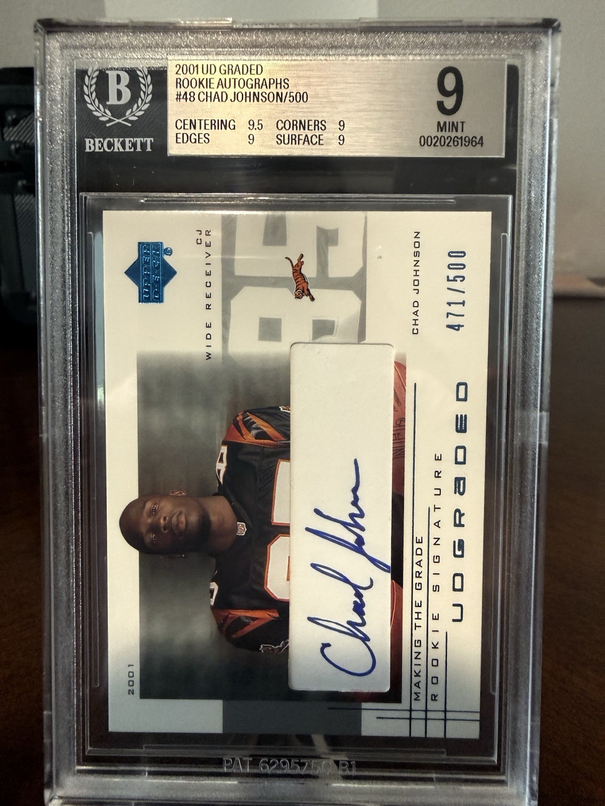 2001 UD Graded - Rookie Chad Johnson Signatures 471/500 Auto BGS 9