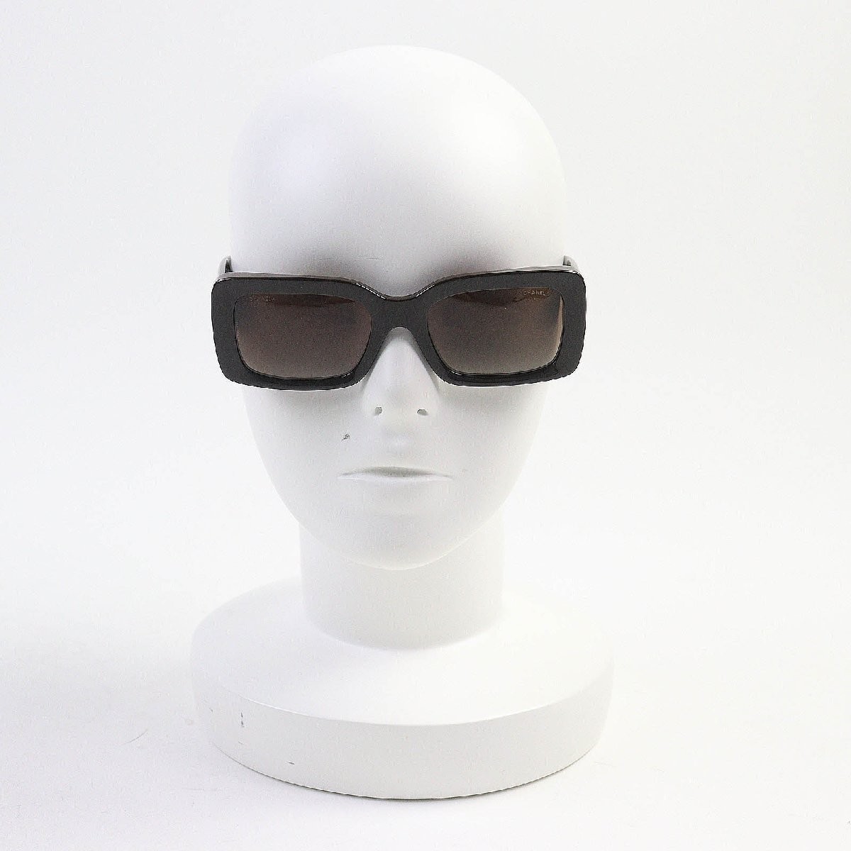 CHANEL 5534 Rectangle Shape Model Coco Mark Sungl… - image 3