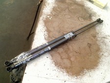 Verin de hayon / de capot Mitsubishi SPACE STAR