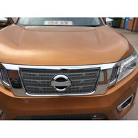 Nissan Navara – Oberer Grillsatz (NP300), Silbern (2015 -)