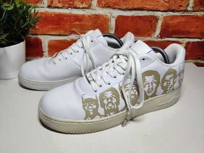 HERREN NIKE AIR FORCE 1 LOW '07 PRM PLAYERS UK 9 EU 44 WEISS SNEAKER TURNSCHUHE