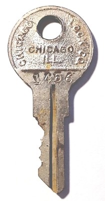 Vintage Key Chicago Lock Co Marked 1456 Illinois Appx 1-3/4'' Padlocks Cabinet