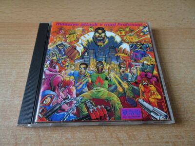 CD Massive Attack v Mad Professor - No protection - 1995 - 8 Songs 