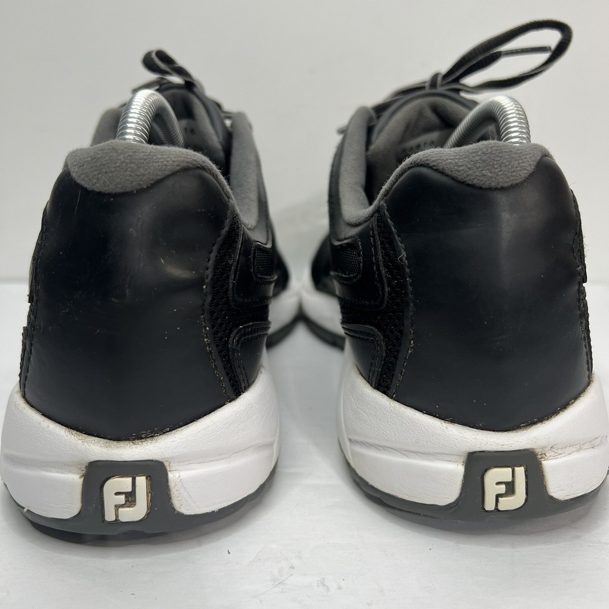 FootJoy FJ Mens Size9 Golf Athletics Spikeless Golf Shoes 