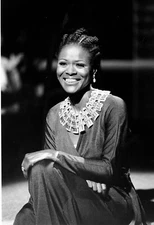BEAUTIFUL CICELY TYSON 8X10 Photo