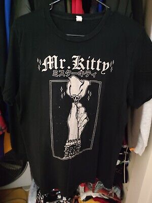 Mr.kitty  Active T-Shirt for Sale by Caos .