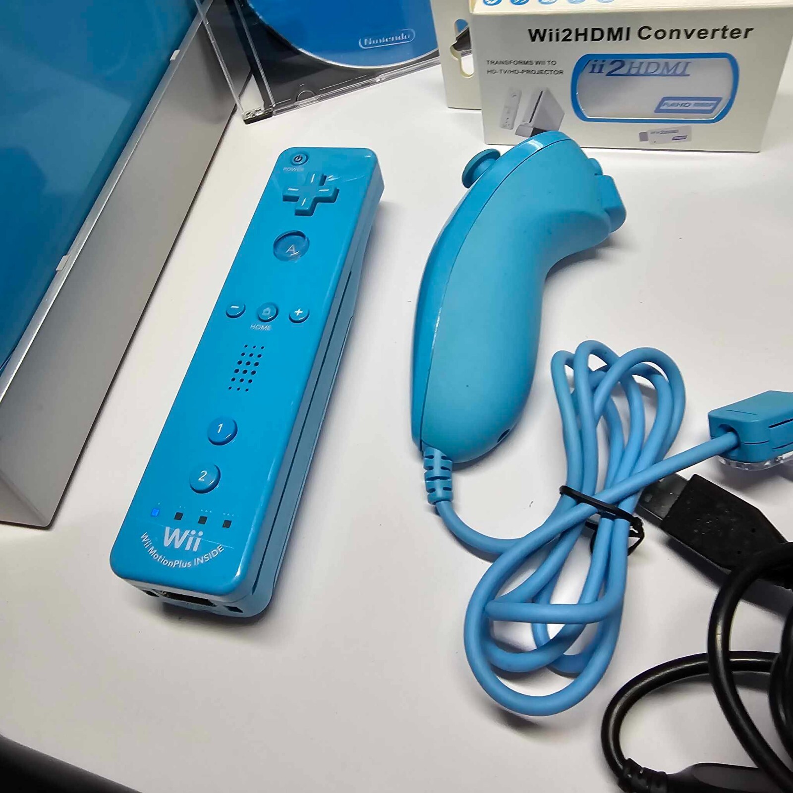 Nintendo Wii Blue Console Bundle Games Mario Kart Wii Sport & Motion