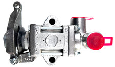 ZT 323 IFA Fortschritt Traktor Schlepper Bremsventil im AT Anhängerbremsventil