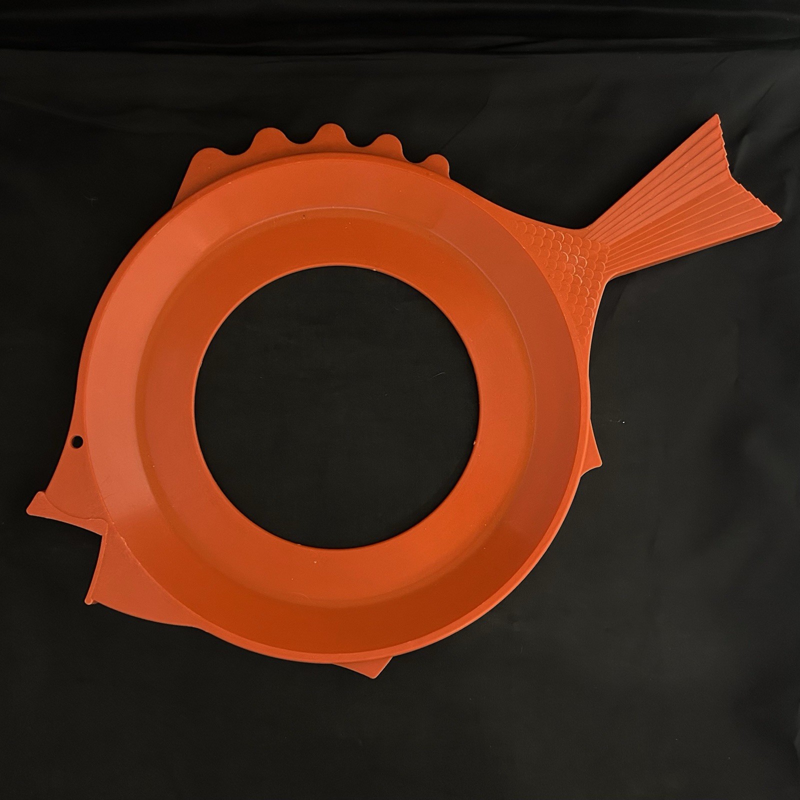 VTG Plate Mate Fish Lot Of 4 Camping Picnic BBQ RV Camper Paper Plate Holders