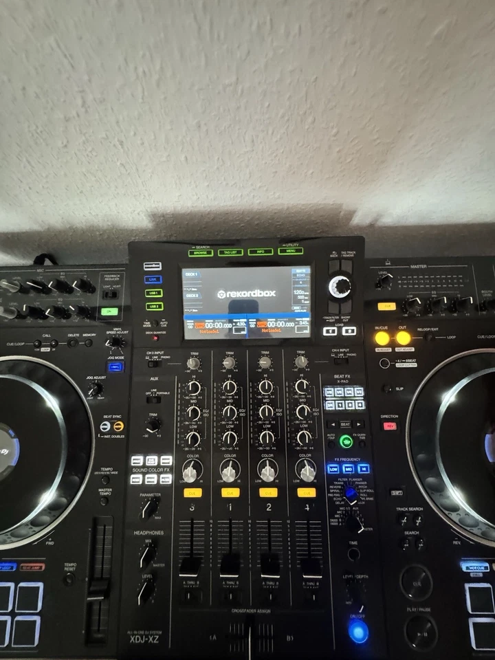 Pioneer XDJ-XZ mit Pioneer Case. - Bild 3 von 4