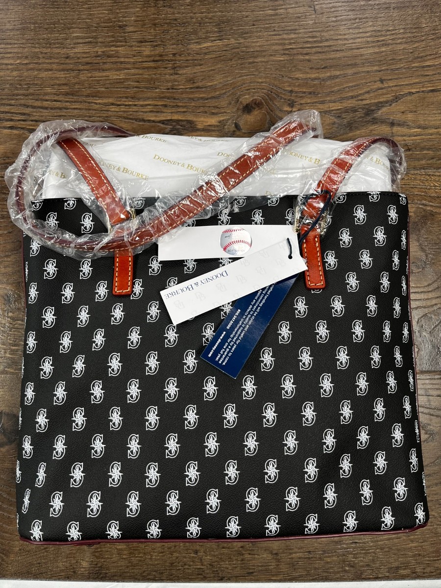 DOONEY&BOURKE ドゥーニーアンドバーク ケース NWT Dooney & Bourke x Seattle Mariners MLB Genuine Merchandise