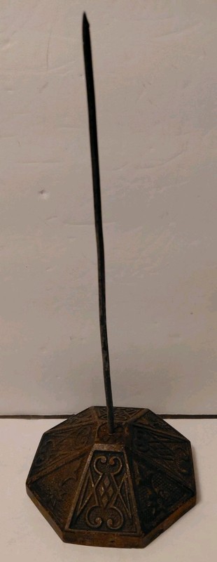 VINTAGE 8" METAL/STEEL HOTEL OR STORE ORNATE DESIGN BILL RECEPT HOLDER SPIKE