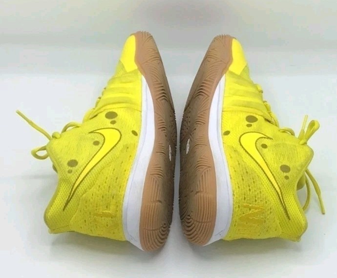Nike Kyrie 5 x SpongeBob SquarePants Pineapple House Sneakers