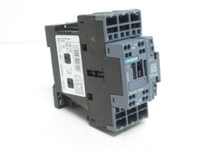 239435 Old-Stock; Siemens 3RT2026-2BB40 Contactor; 25A; 3P; 600VAC; Coil: 24VDC