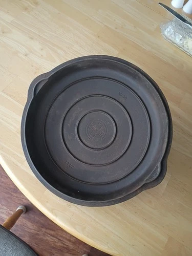 Vintage GRISWOLD #10 Cast Iron Skillet Pan Lid 1100A Lid Only