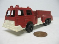 Tootsietoy Fire Truck Engine Red Die Cast With White Plastic Base