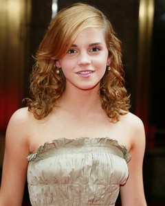 Details About Emma Watson Color 8x10 Photo Bare Shouldered Glamour