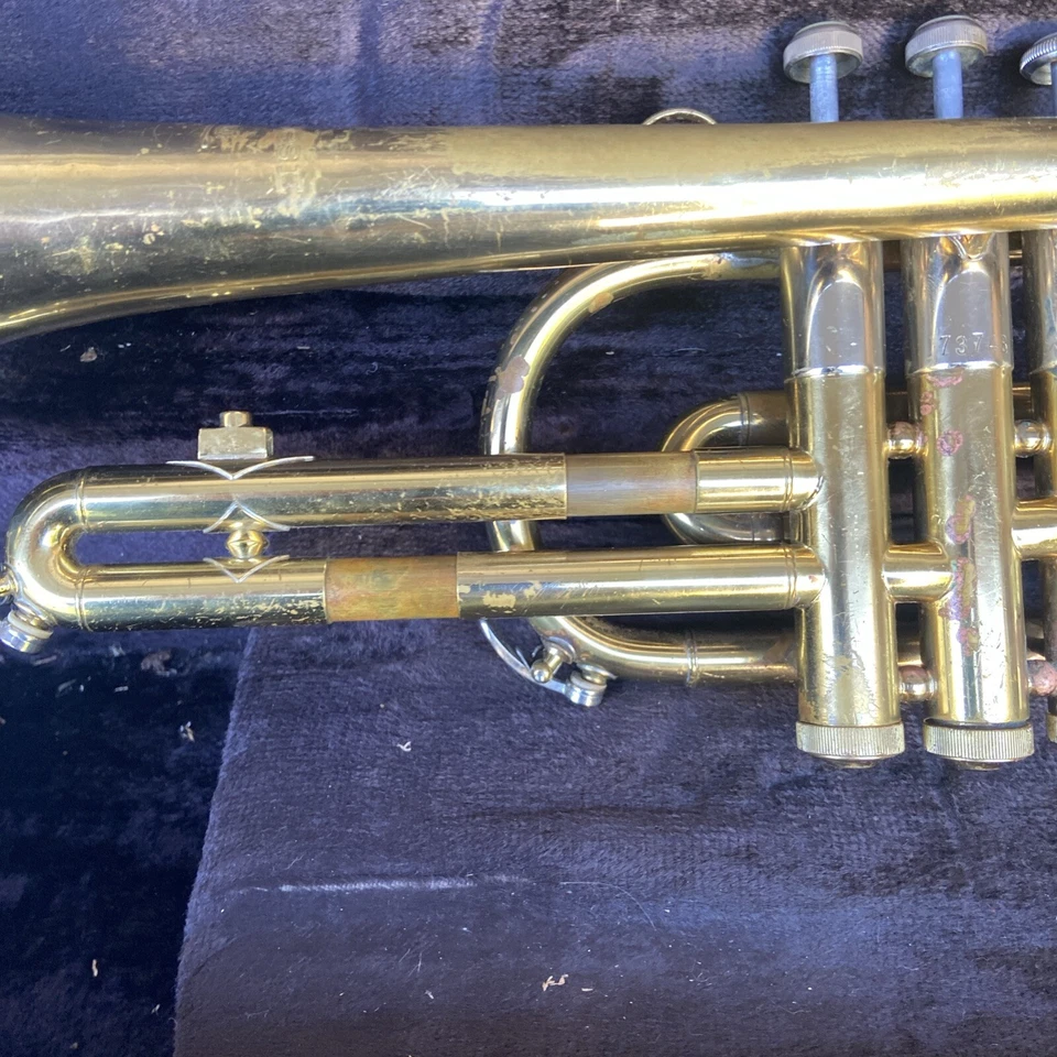 Estuche corneta vintage Bach Mercedes II usado G3D Foto 4 de 4