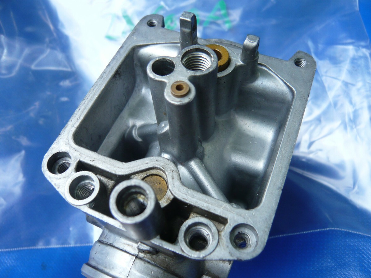 Kawasaki GPZ 600 R ZX600A Vergaser Typ CVK V155 Gehäuse Nr 1 Body